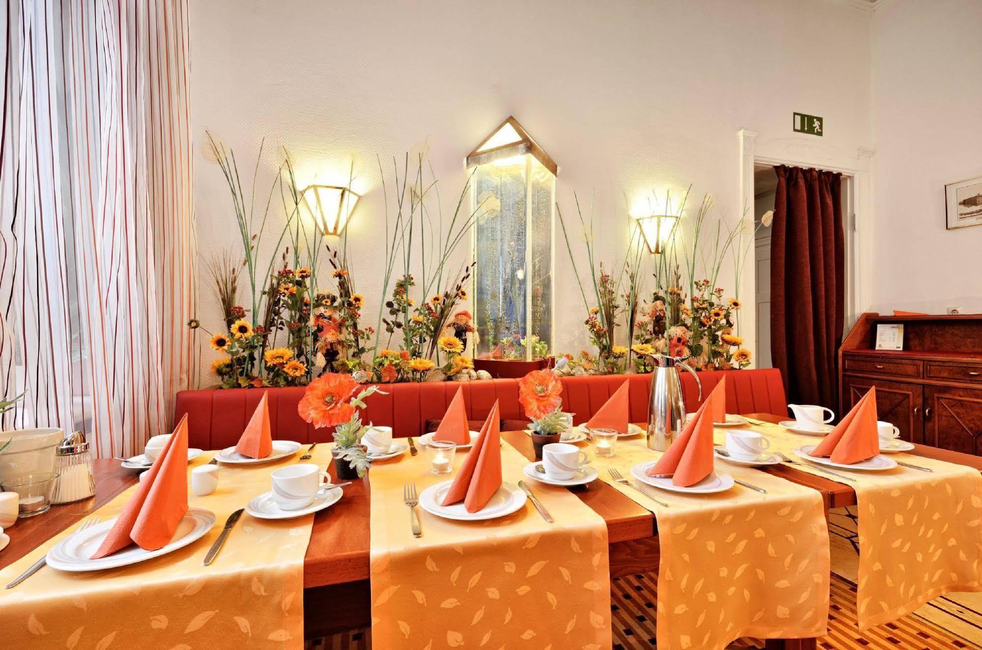Hotel Schoeneberg Berlin Luaran gambar