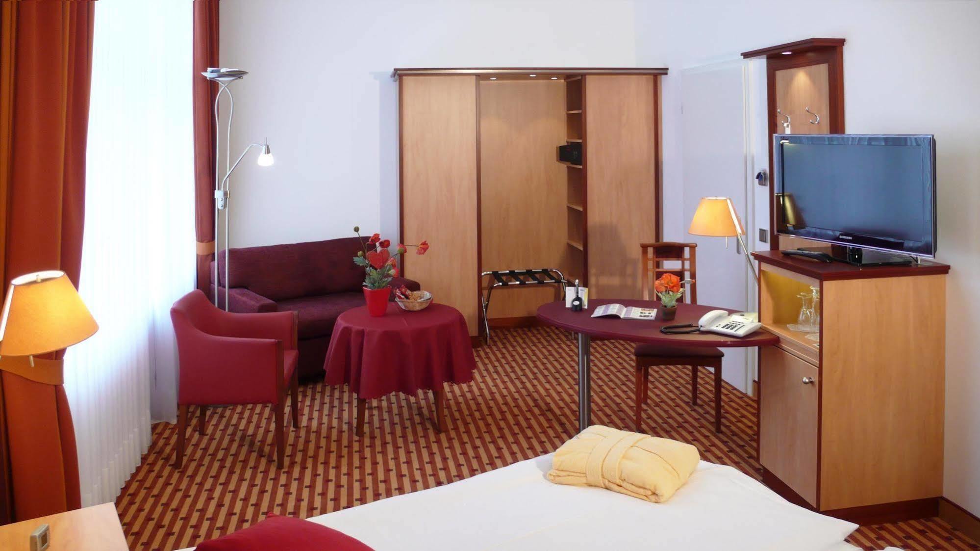 Hotel Schoeneberg Berlin Luaran gambar